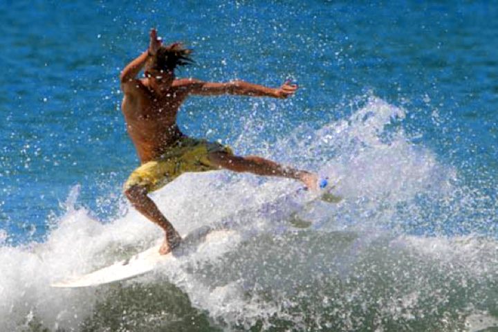 Puntarenas Surfing2