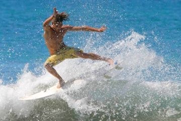 Surfing in Puntarenas Escondida