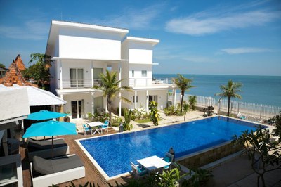 Ocean Front Home photodune 2857097 luxury villa l